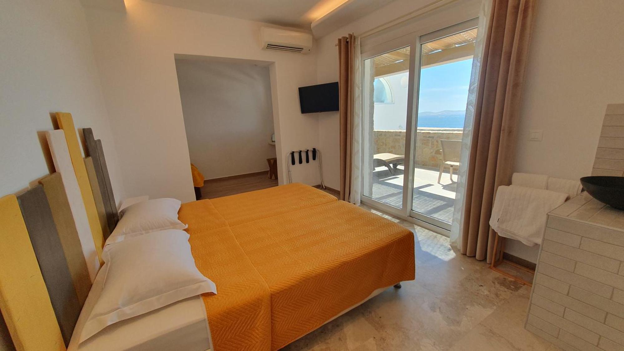 Gorgona Mykonos Town